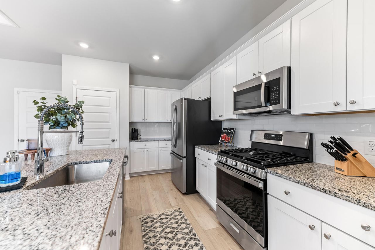 142 Post Mill Drive Photo 14