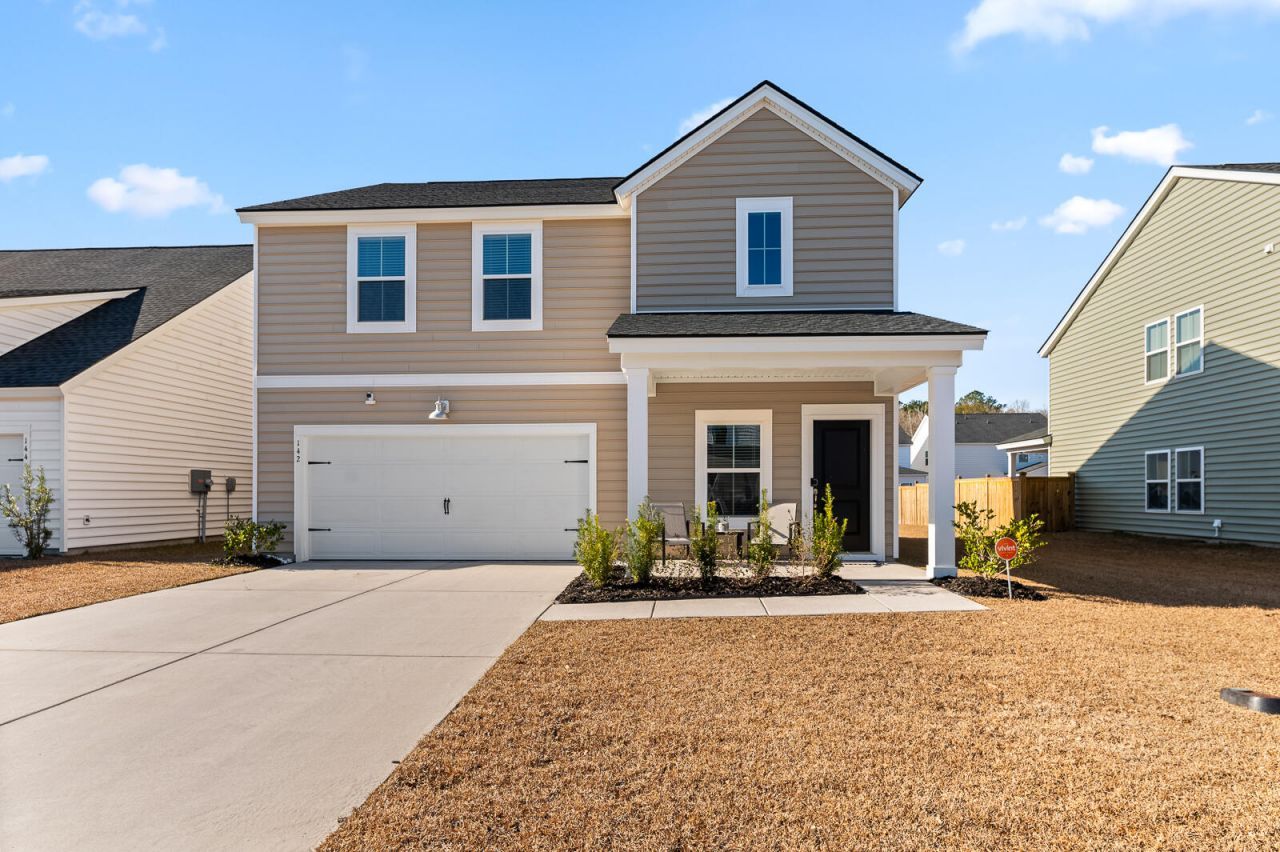 142 Post Mill Drive Photo 2