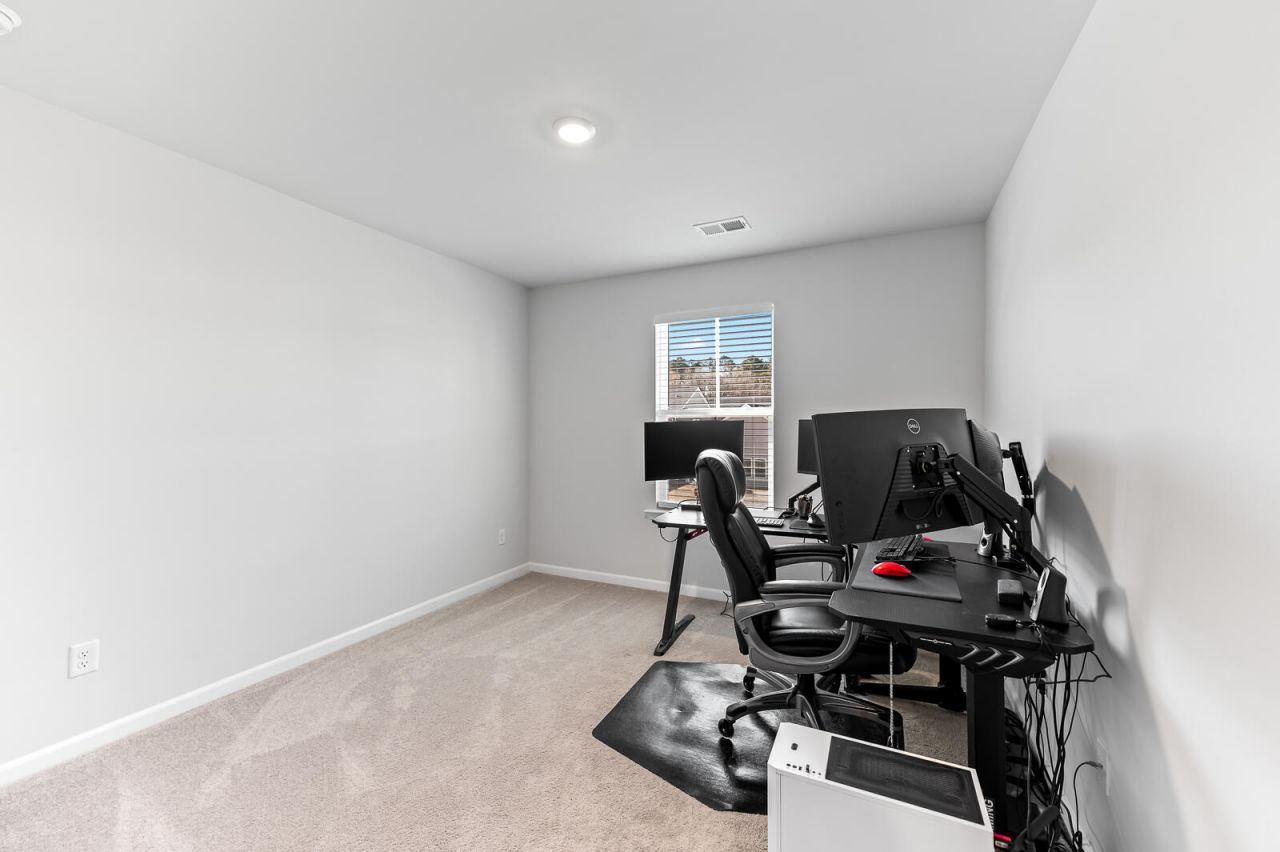 142 Post Mill Drive Photo 23