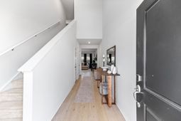 142 Post Mill Drive photo 4