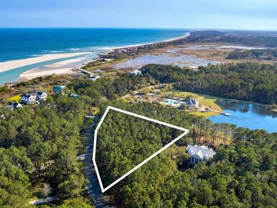 3067 Vanderbilt Blvd., Pawleys Island, SC 29585