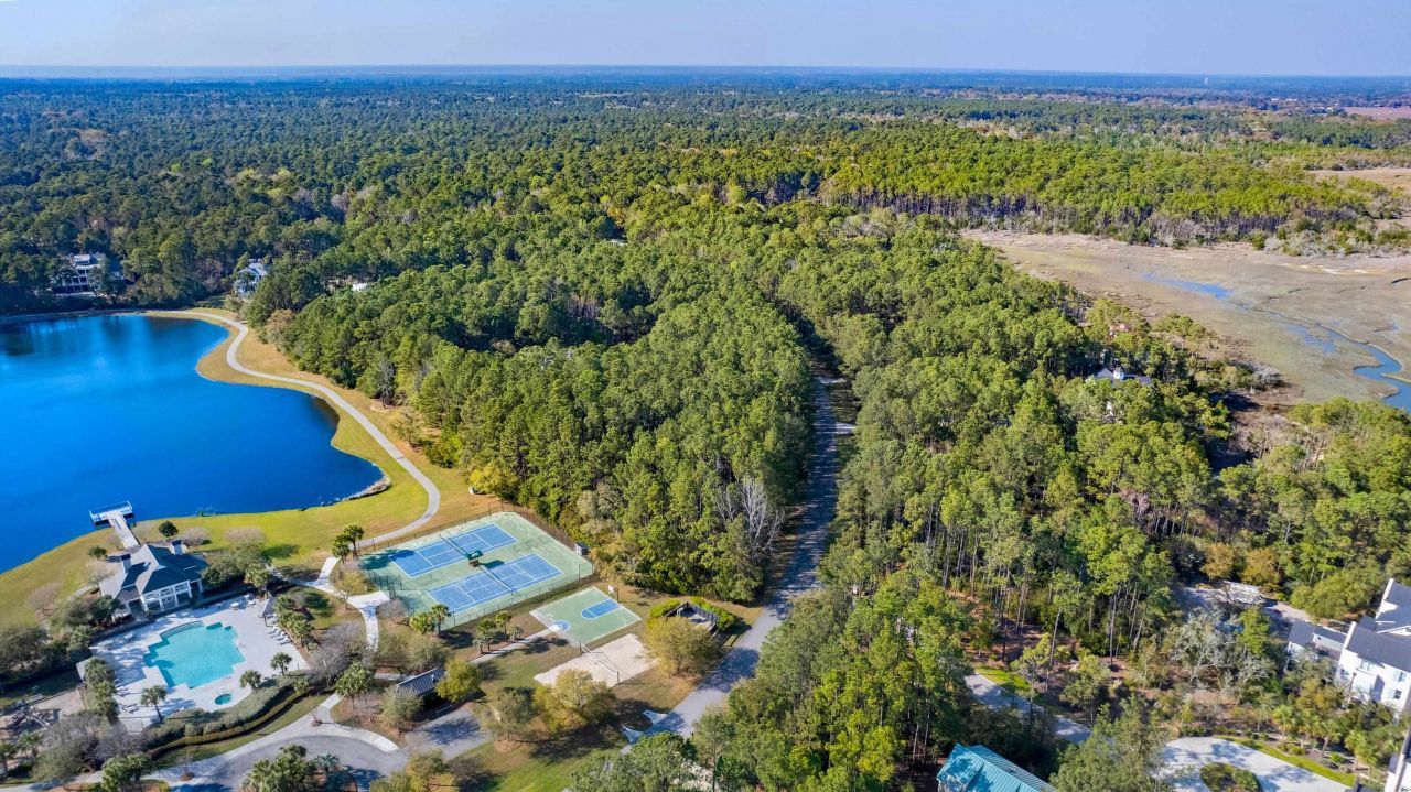 3067 Vanderbilt Blvd. Photo 10