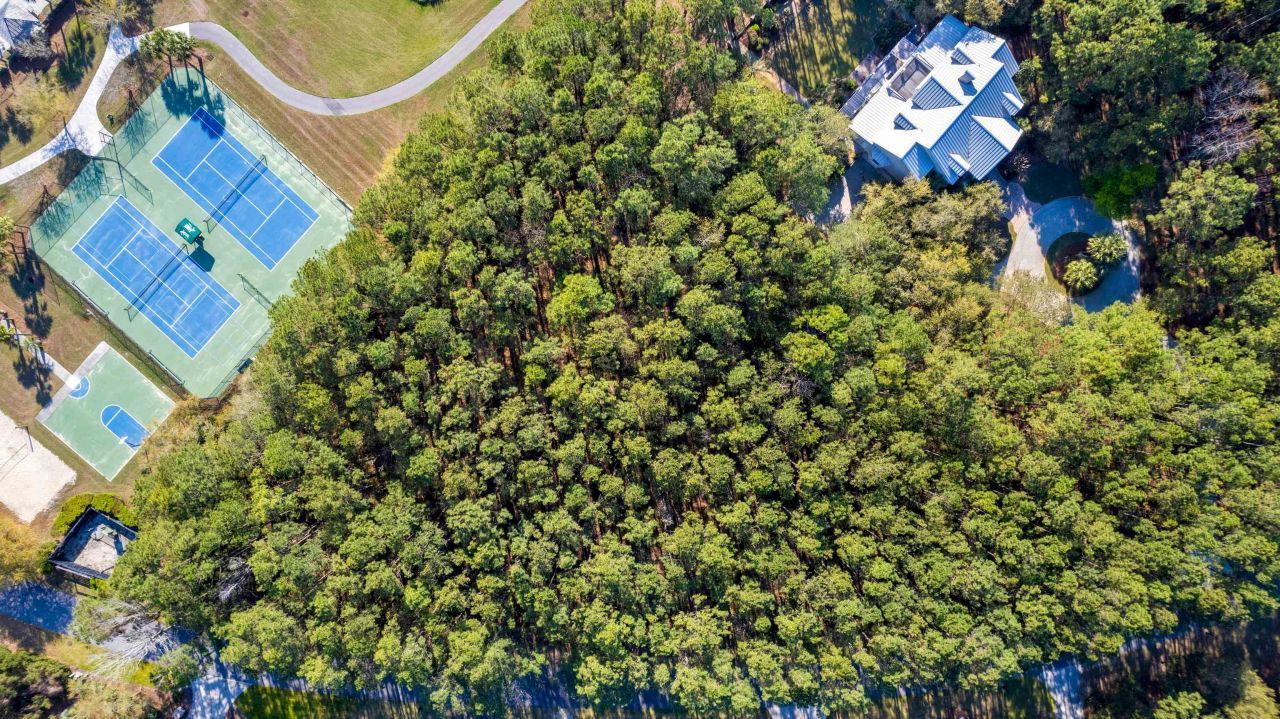 3067 Vanderbilt Blvd. Photo 11