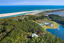 3067 Vanderbilt Blvd. photo 4