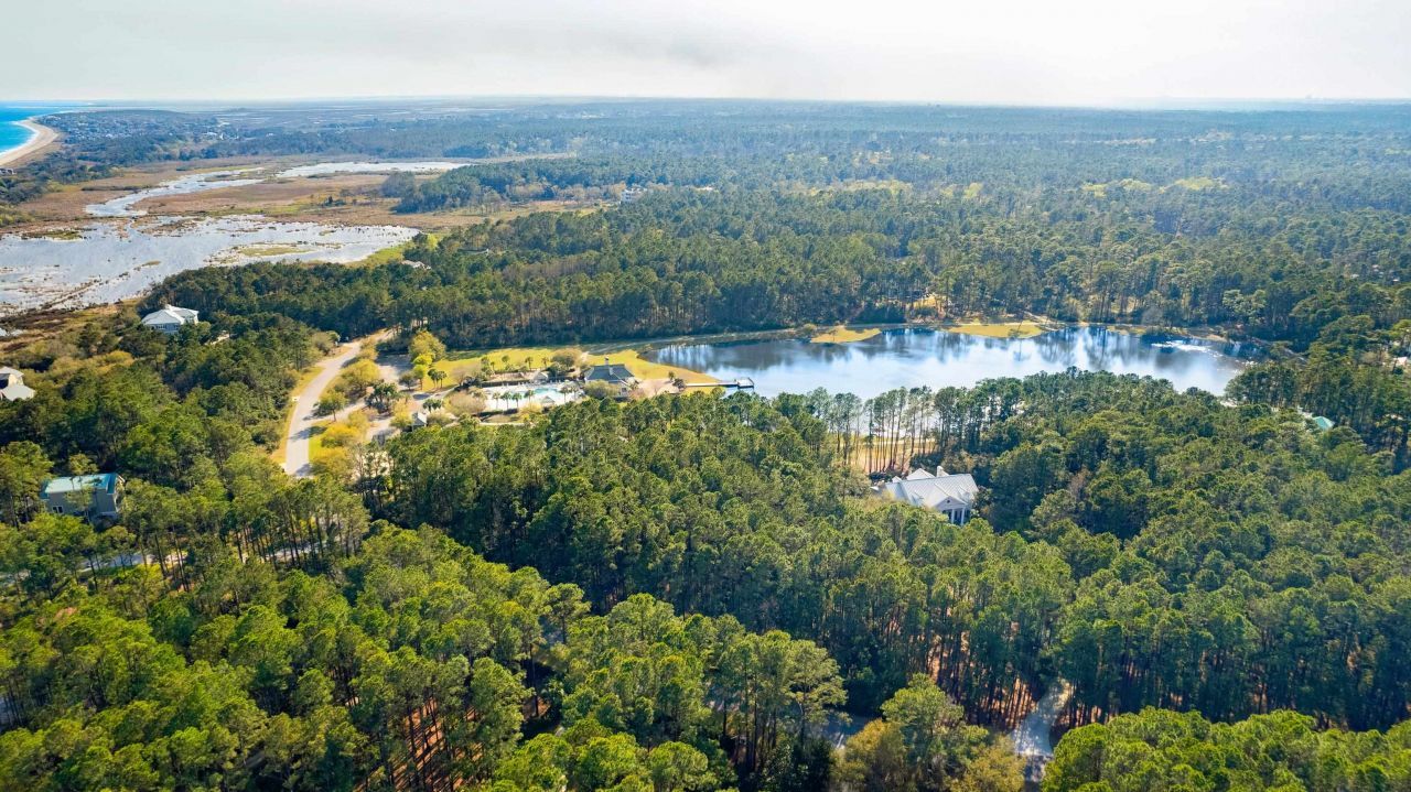 3067 Vanderbilt Blvd. Photo 7