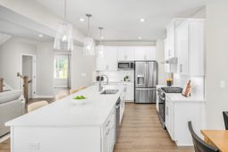 225 E Branch Drive photo 4