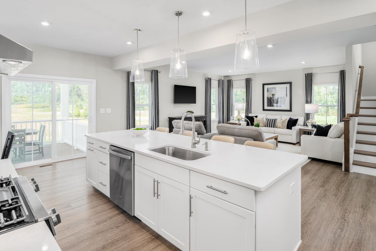 225 E Branch Drive Photo 5