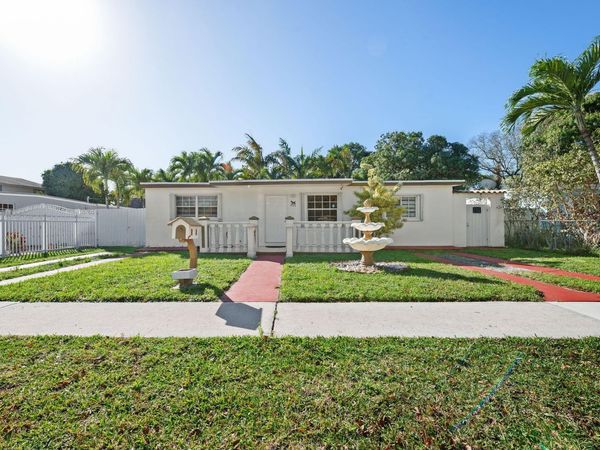 466 E 62nd St, Hialeah, FL 33013