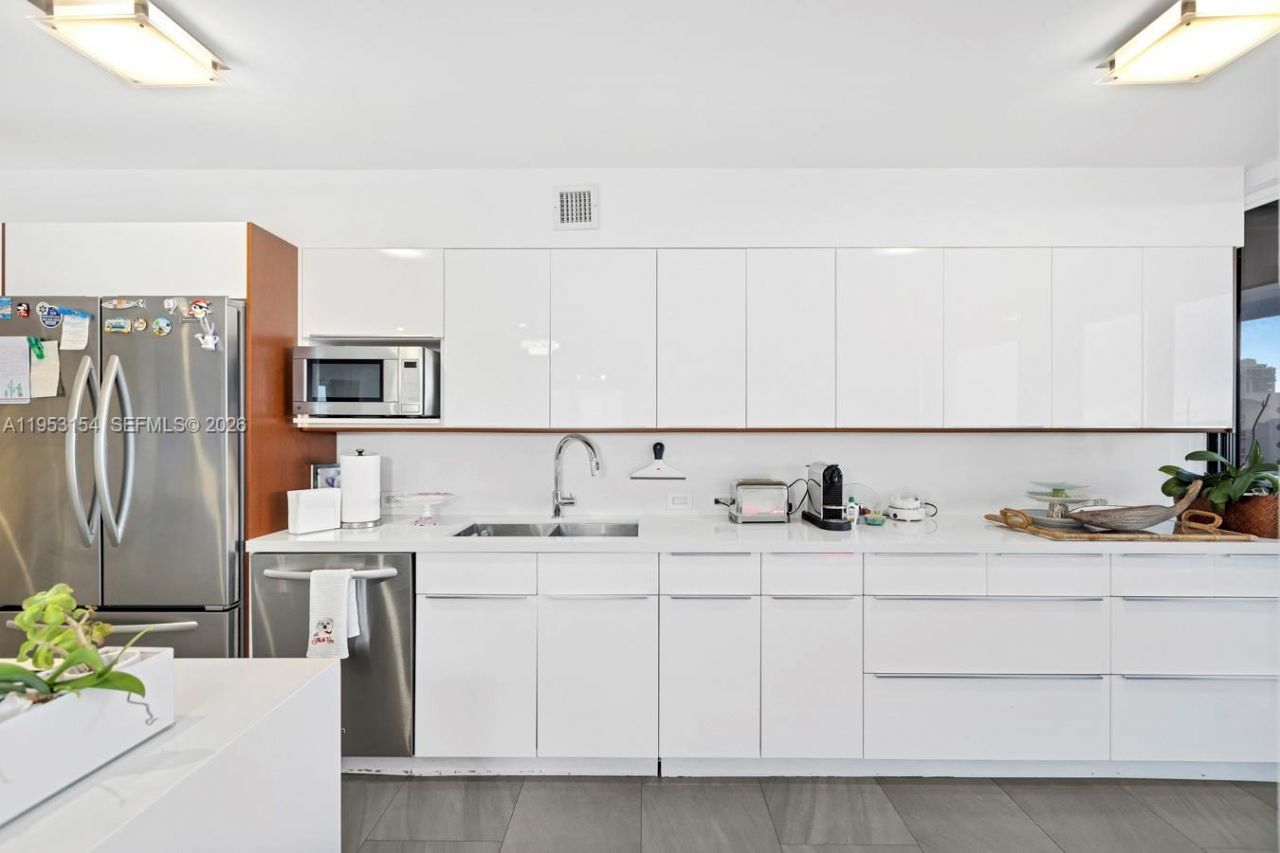 3598 Yacht Club Dr, Unit 1403, Aventura, FL 33180 Photo