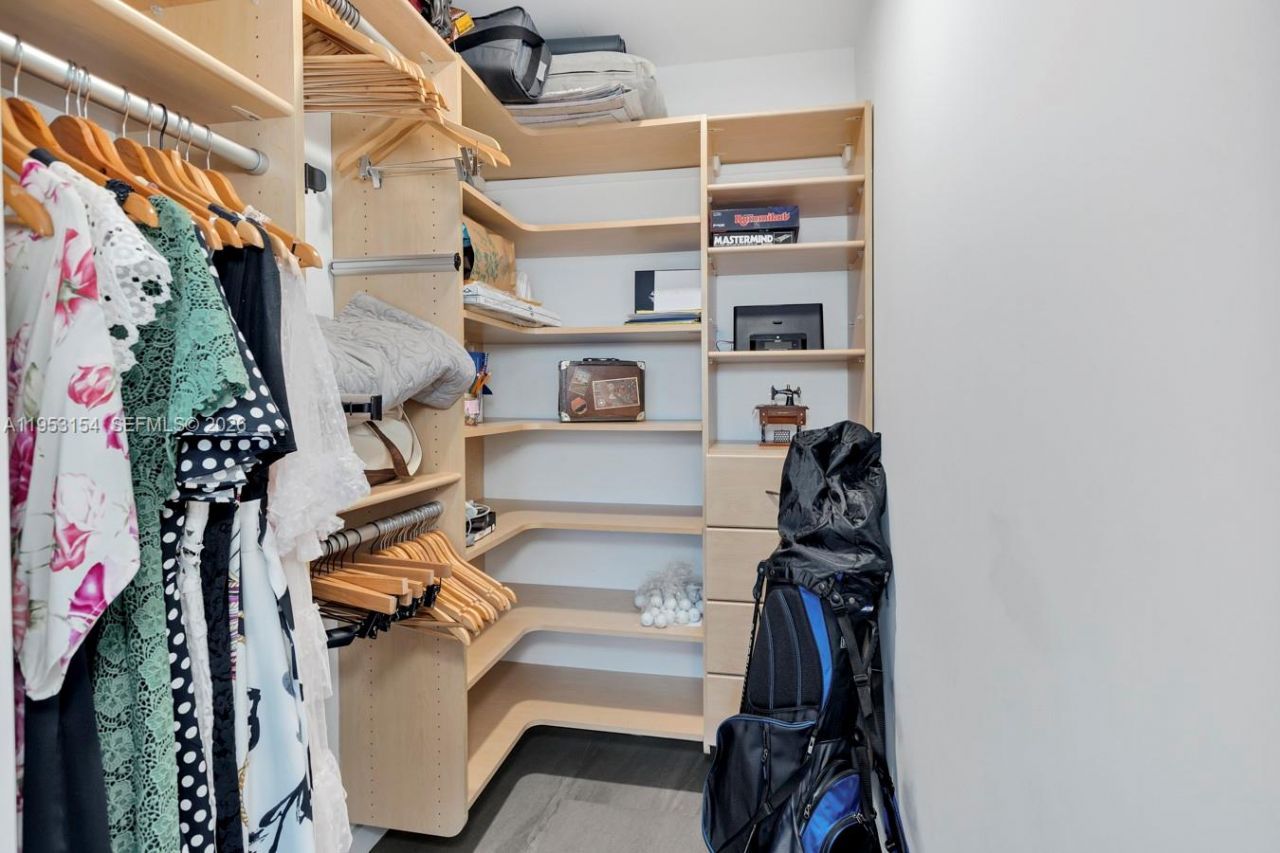 3598 Yacht Club Dr, Unit 1403, Aventura, FL 33180 Photo