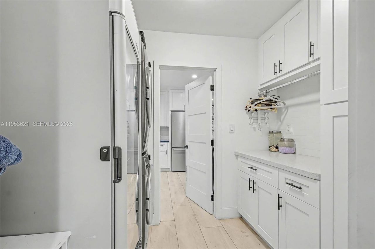 8600 SW 162nd St, Palmetto Bay, FL 33157 Photo