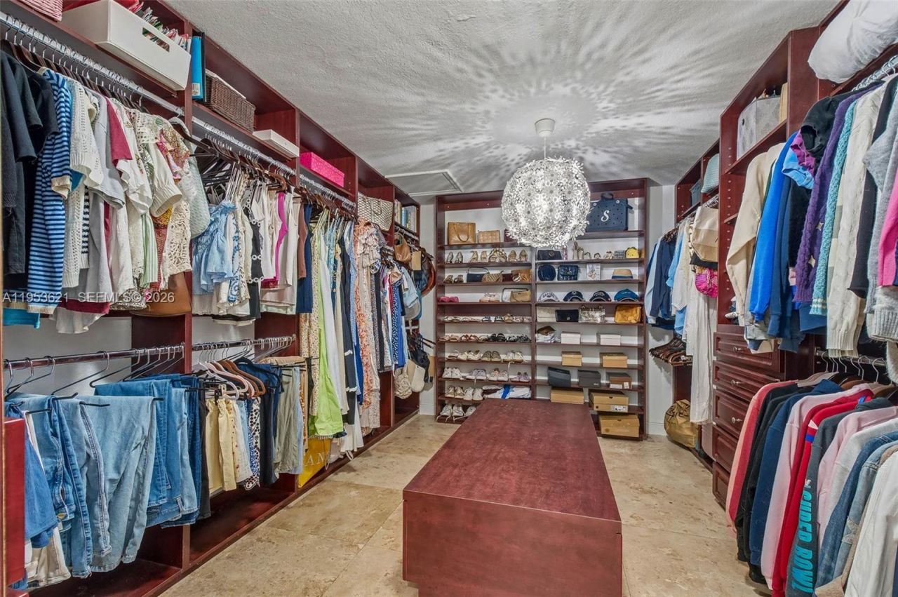 8600 SW 162nd St, Palmetto Bay, FL 33157 Photo