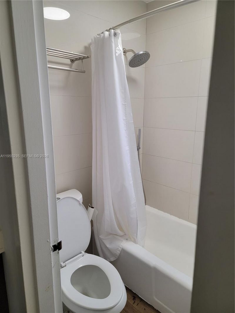 5112 NW 79th Ave, Unit 307, Doral, FL 33166 Photo