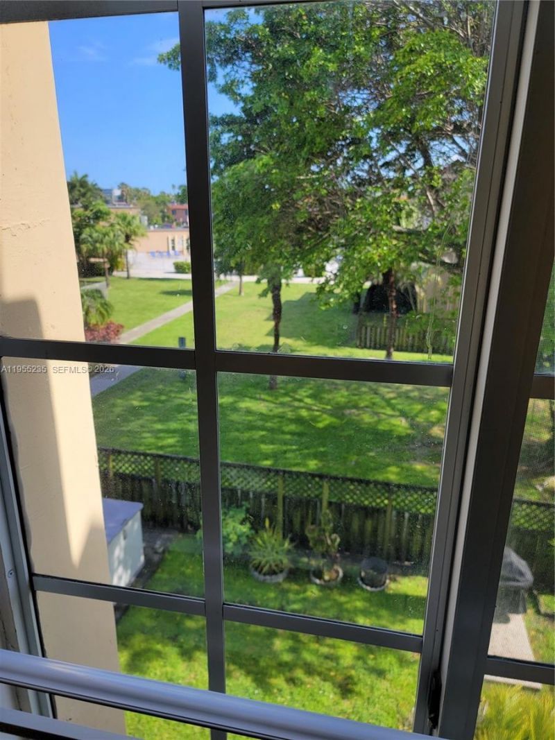 5112 NW 79th Ave, Unit 307, Doral, FL 33166 Photo