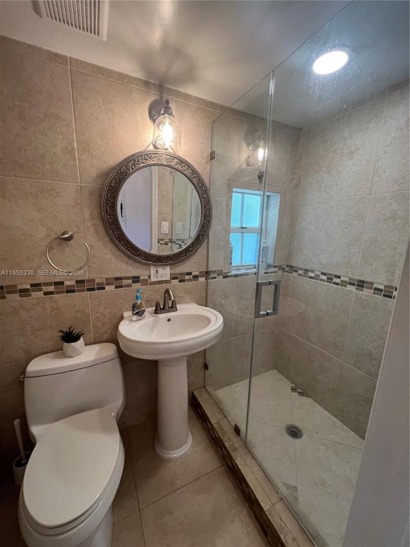 7601 Beachview Dr, North Bay Village, FL 33141 Photo