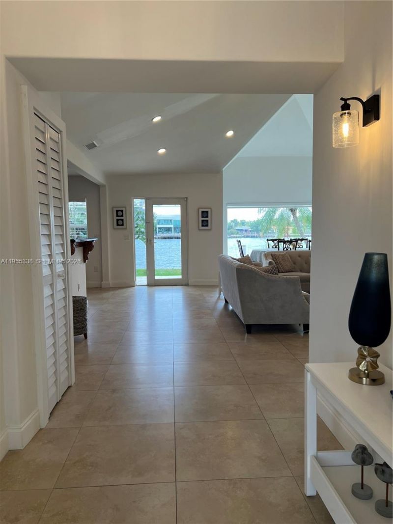 7601 Beachview Dr, North Bay Village, FL 33141 Photo