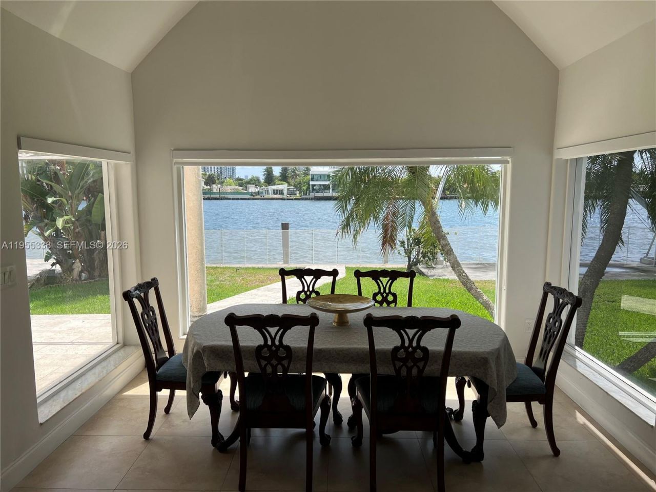 7601 Beachview Dr, North Bay Village, FL 33141 Photo