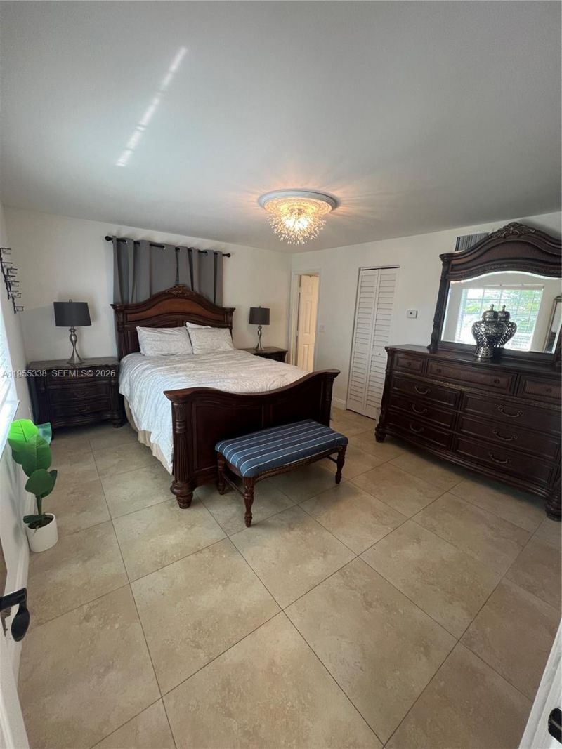 7601 Beachview Dr, North Bay Village, FL 33141 Photo