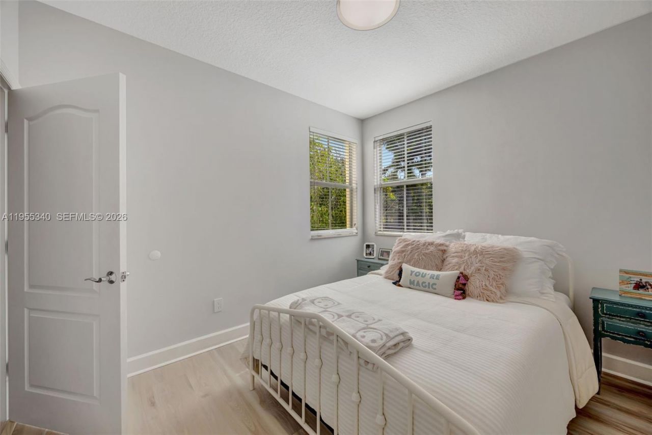 7588 SW 102nd St , Unit 203, Pinecrest, FL 33156 Photo