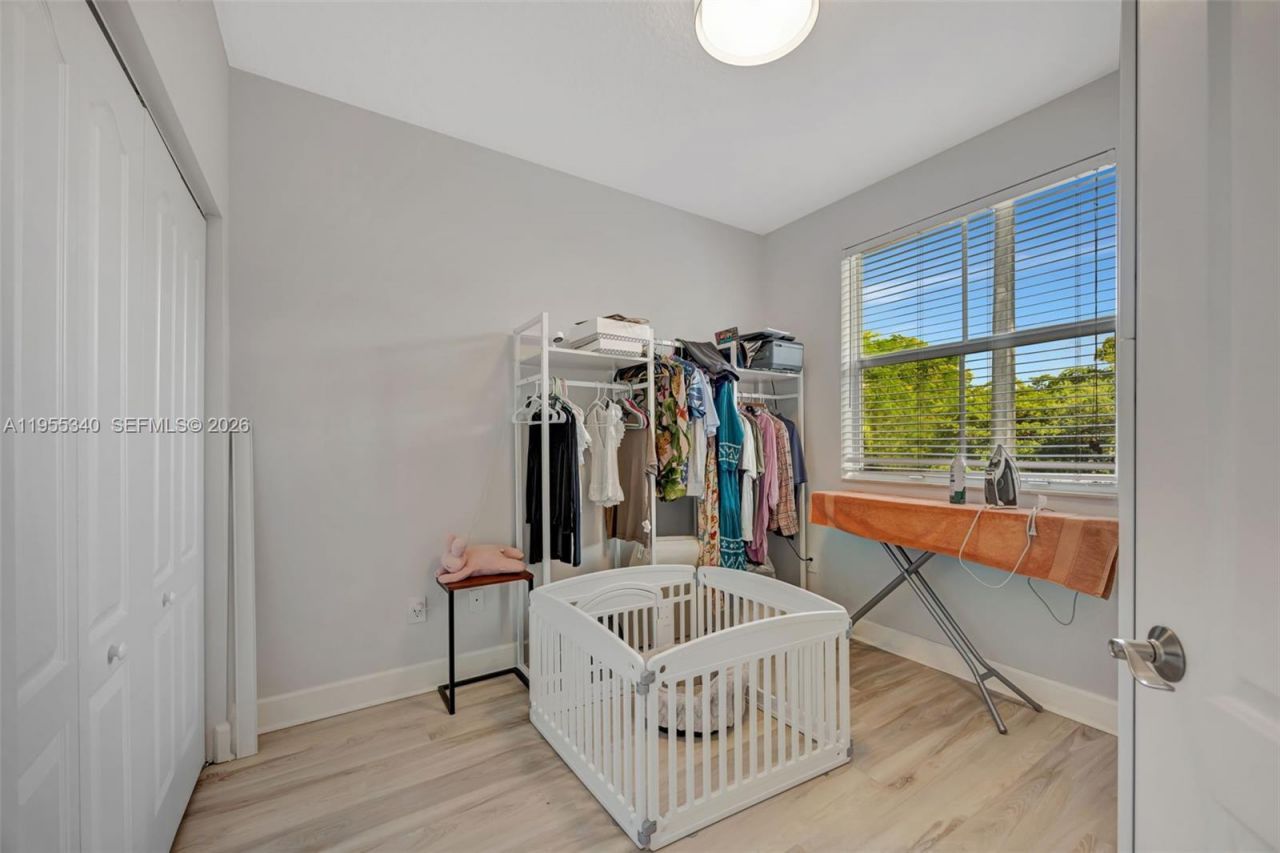 7588 SW 102nd St , Unit 203, Pinecrest, FL 33156 Photo