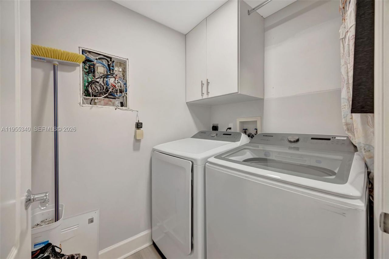 7588 SW 102nd St , Unit 203, Pinecrest, FL 33156 Photo