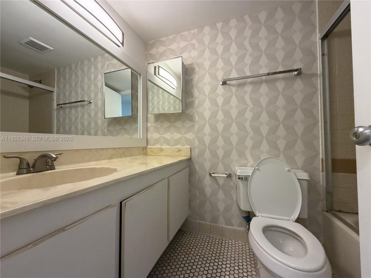 18181 NE 31st Ct, Unit 1405, Aventura, FL 33160 Photo