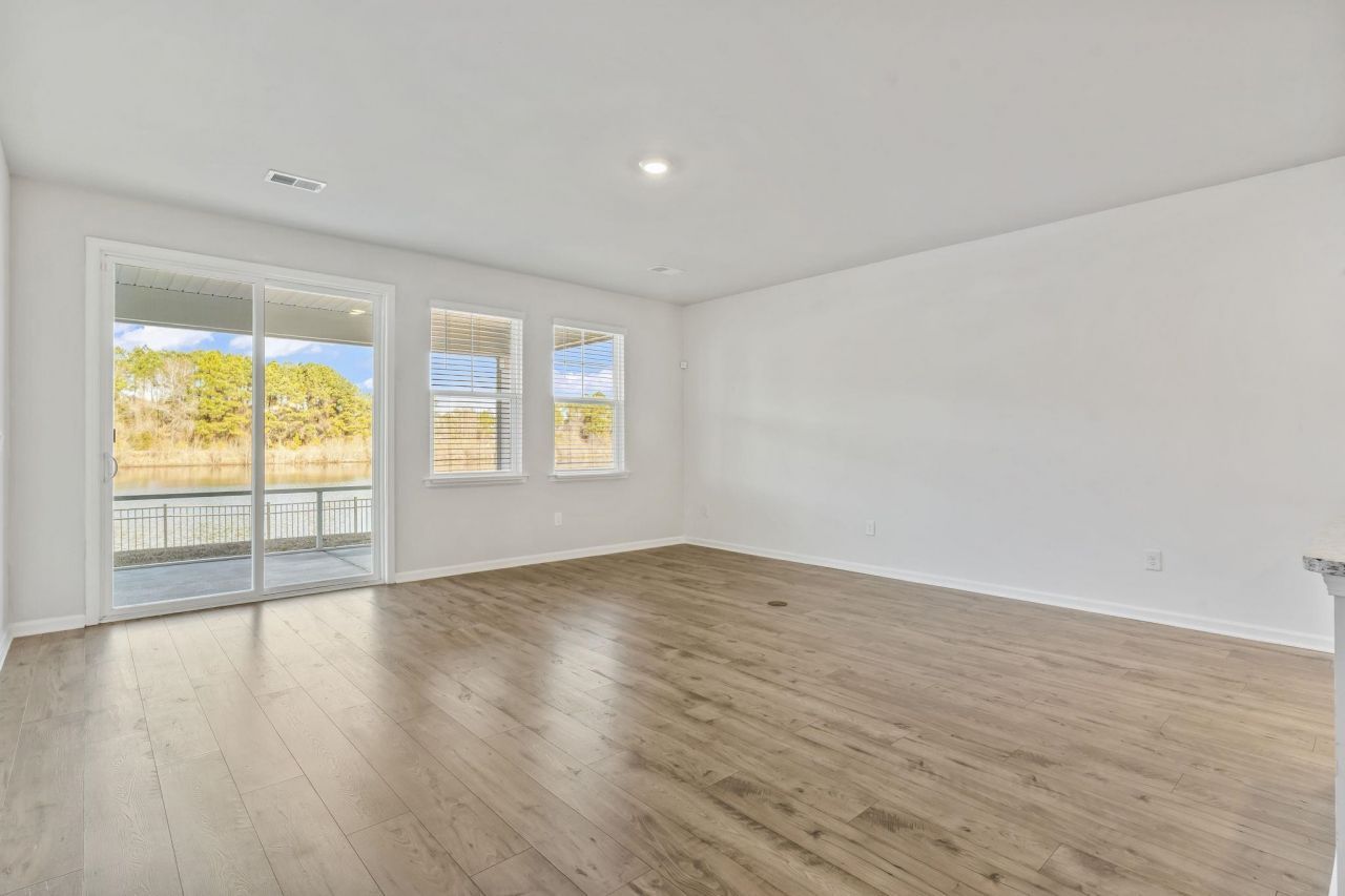 135 Atlantic Breeze Dr. Photo 18