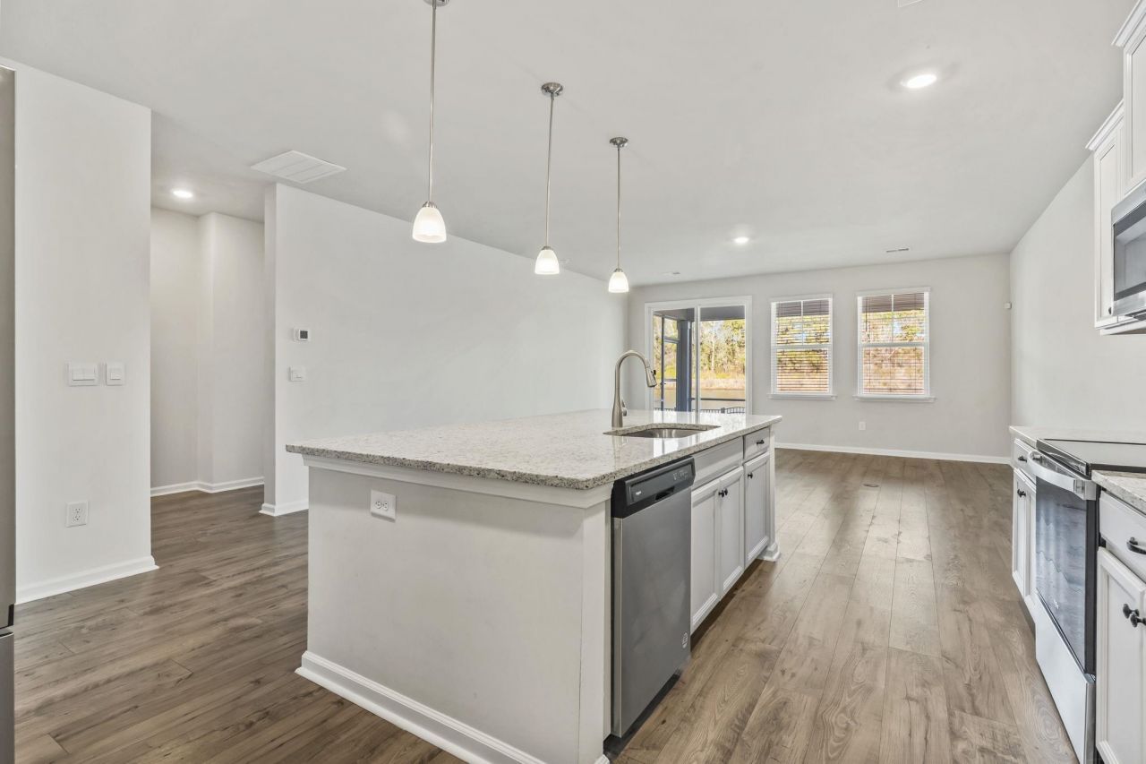 135 Atlantic Breeze Dr. Photo 5