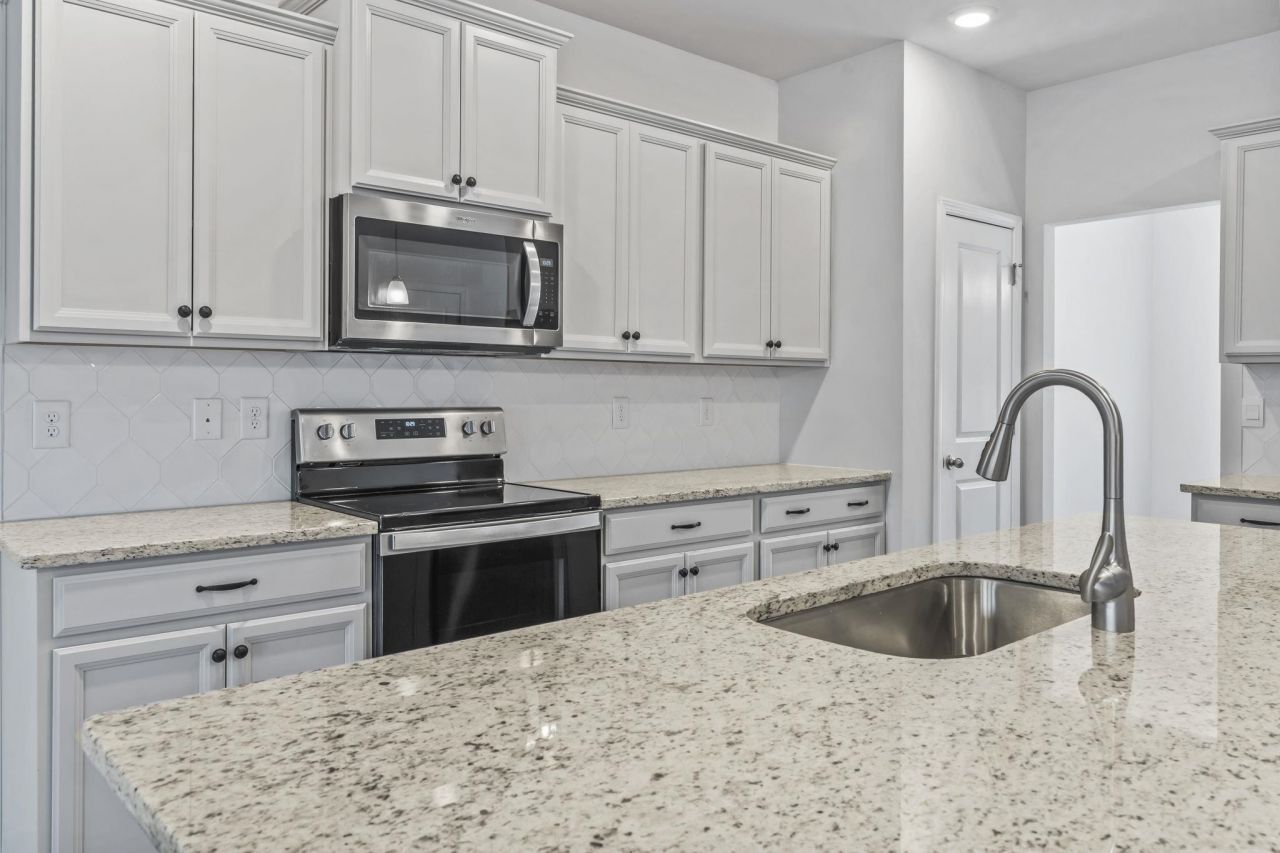 135 Atlantic Breeze Dr. Photo 9