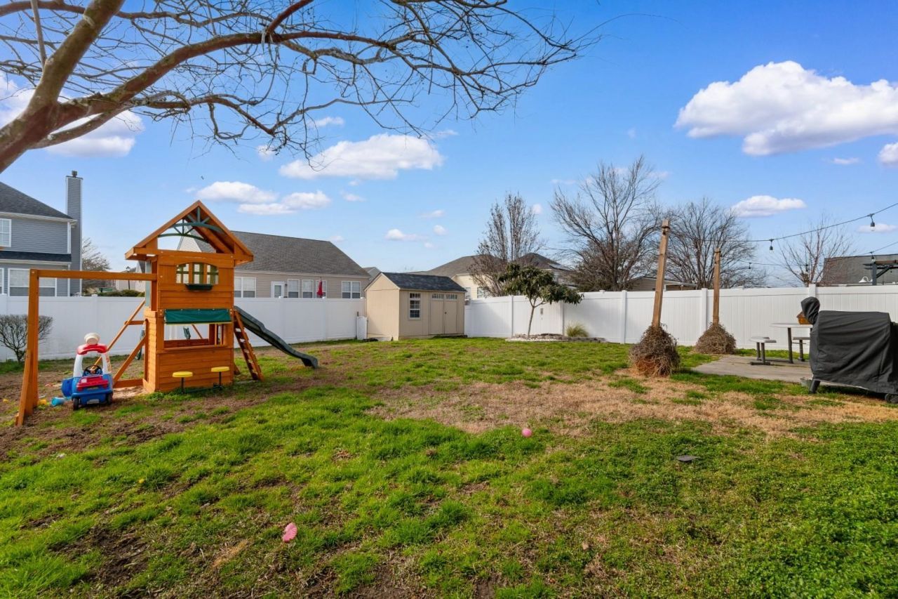 452 Palm Frond Dr. Photo 36