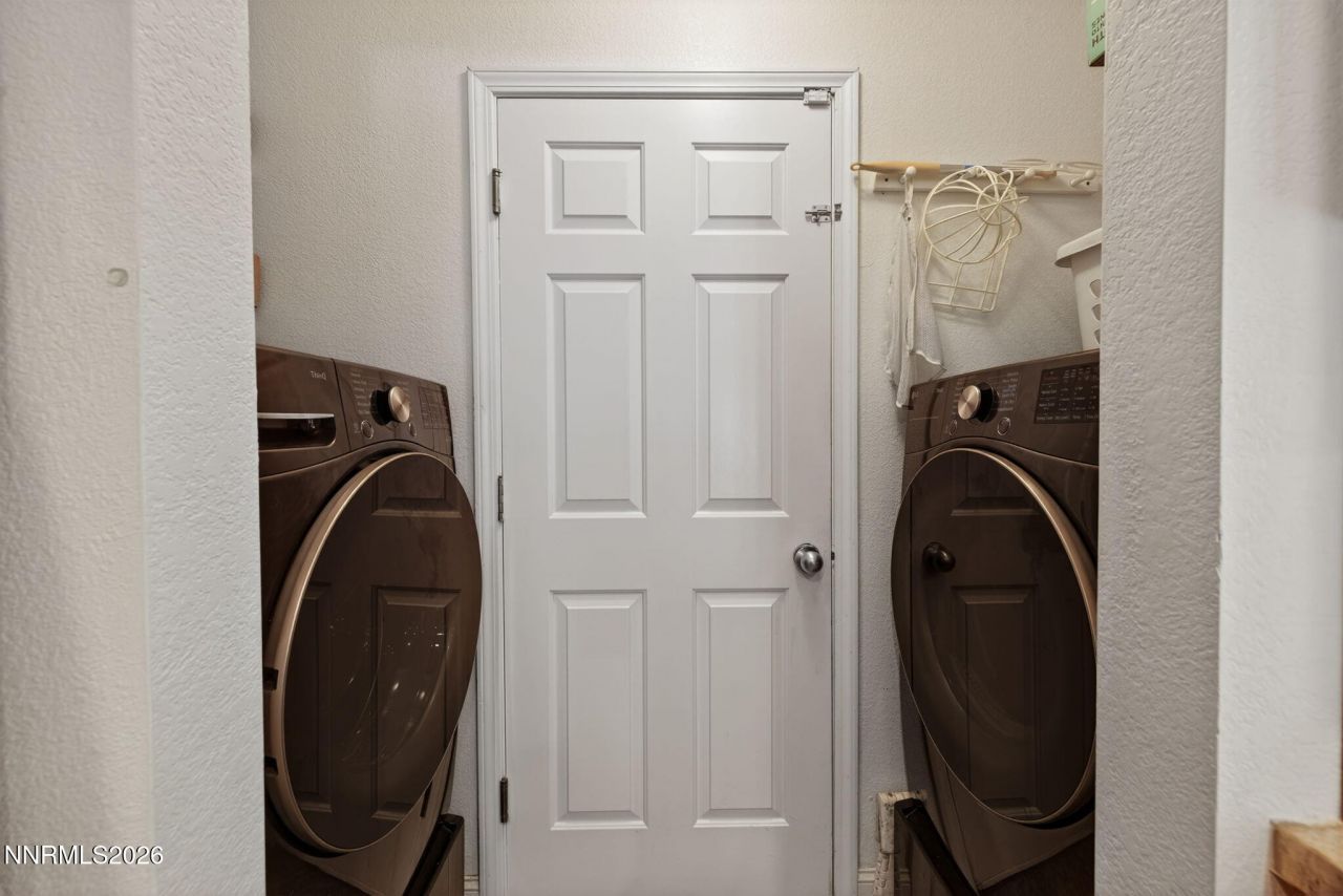 1450 Sally Lane, Gardnerville, NV 89460 Photo