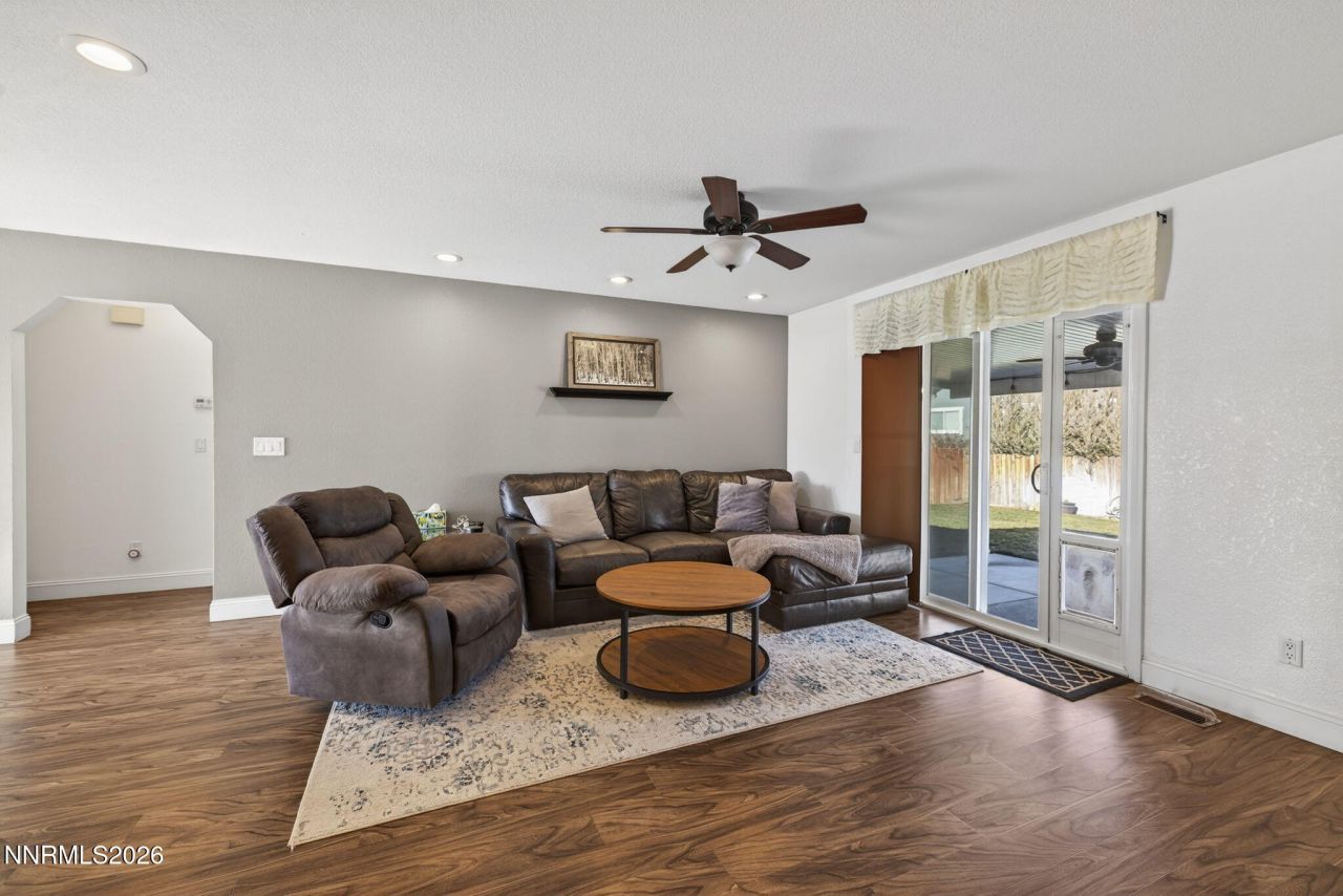 1450 Sally Lane, Gardnerville, NV 89460 Photo