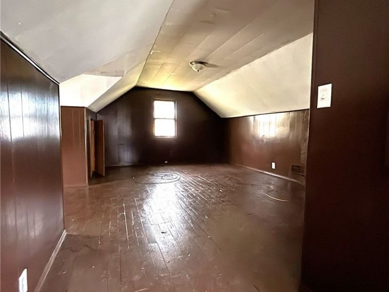 16015 S Lotus Drive, Cleveland, OH 44128 Photo 11