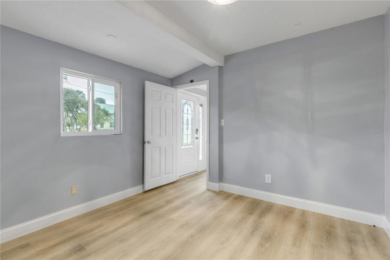 921 E 2nd Avenue, New Smyrna Beach, FL 32169 Photo