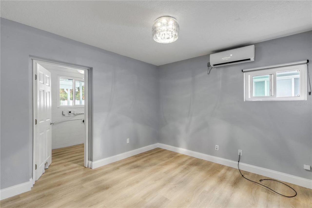 921 E 2nd Avenue, New Smyrna Beach, FL 32169 Photo