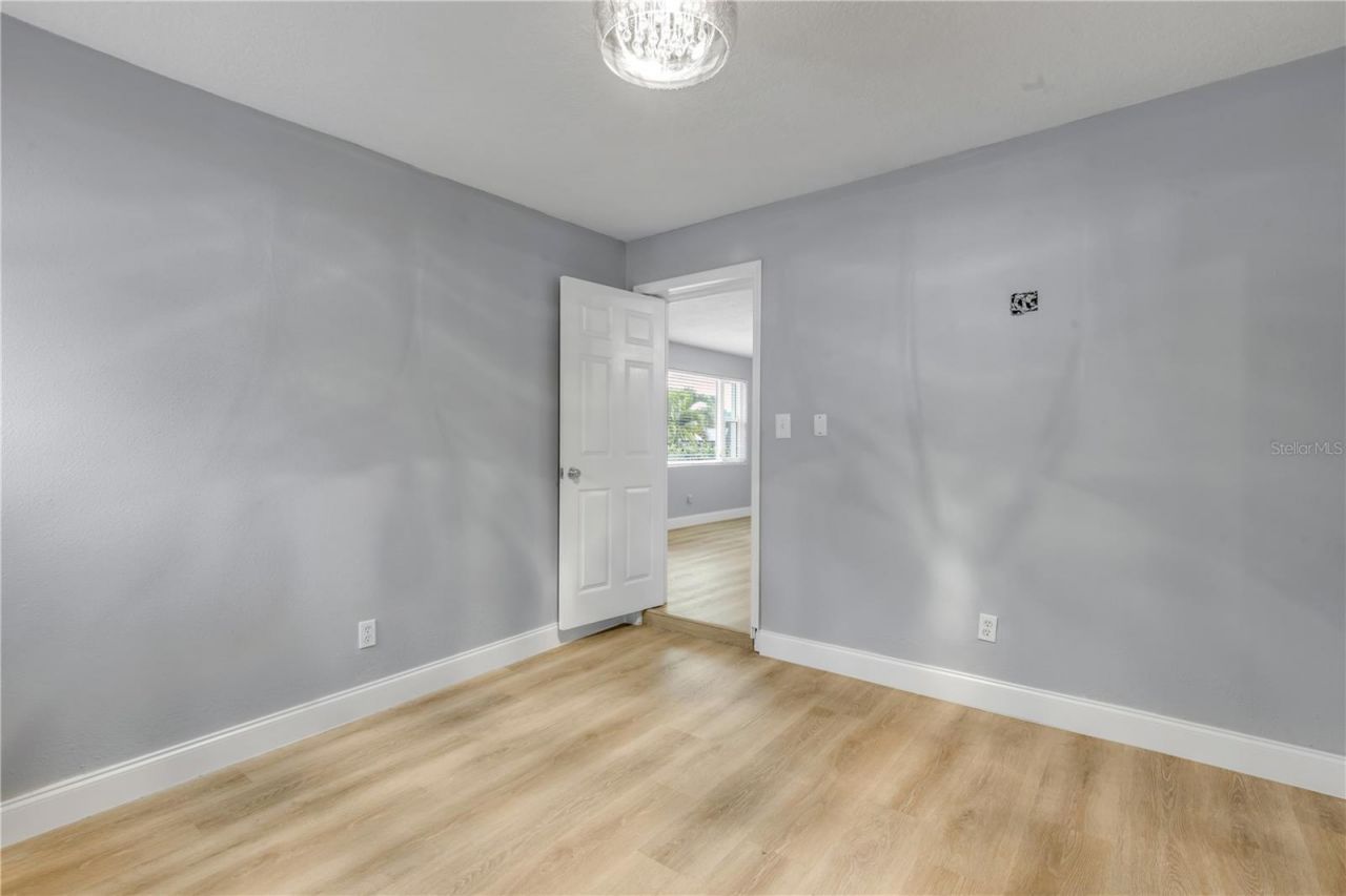 921 E 2nd Avenue, New Smyrna Beach, FL 32169 Photo