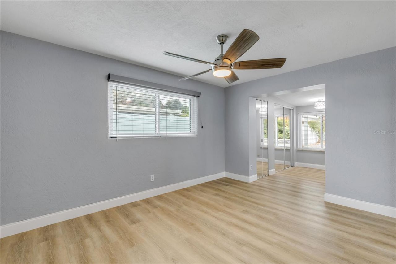 921 E 2nd Avenue, New Smyrna Beach, FL 32169 Photo