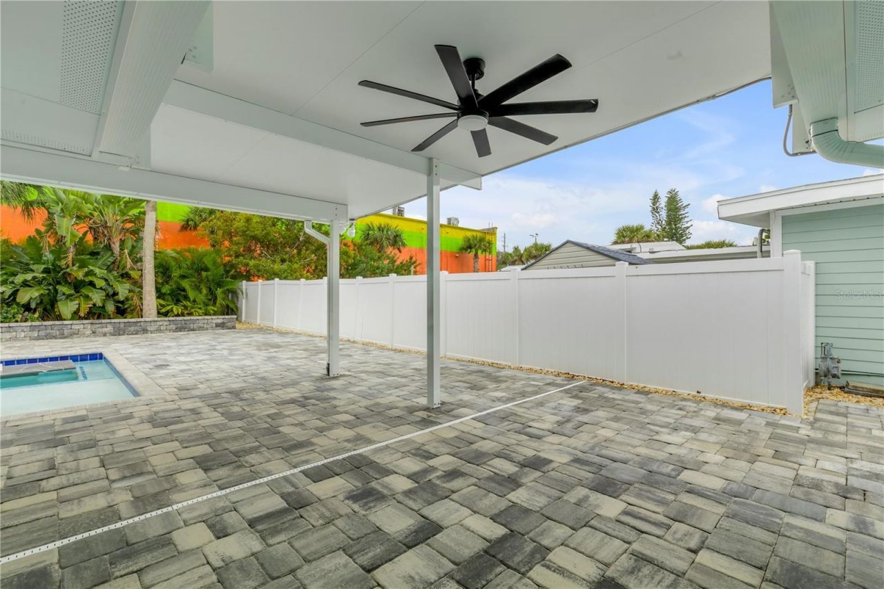 921 E 2nd Avenue, New Smyrna Beach, FL 32169 Photo