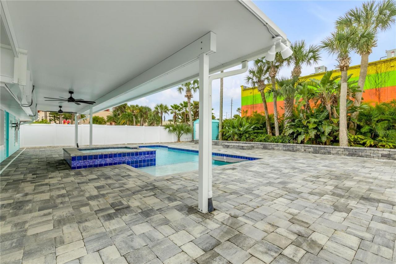 921 E 2nd Avenue, New Smyrna Beach, FL 32169 Photo