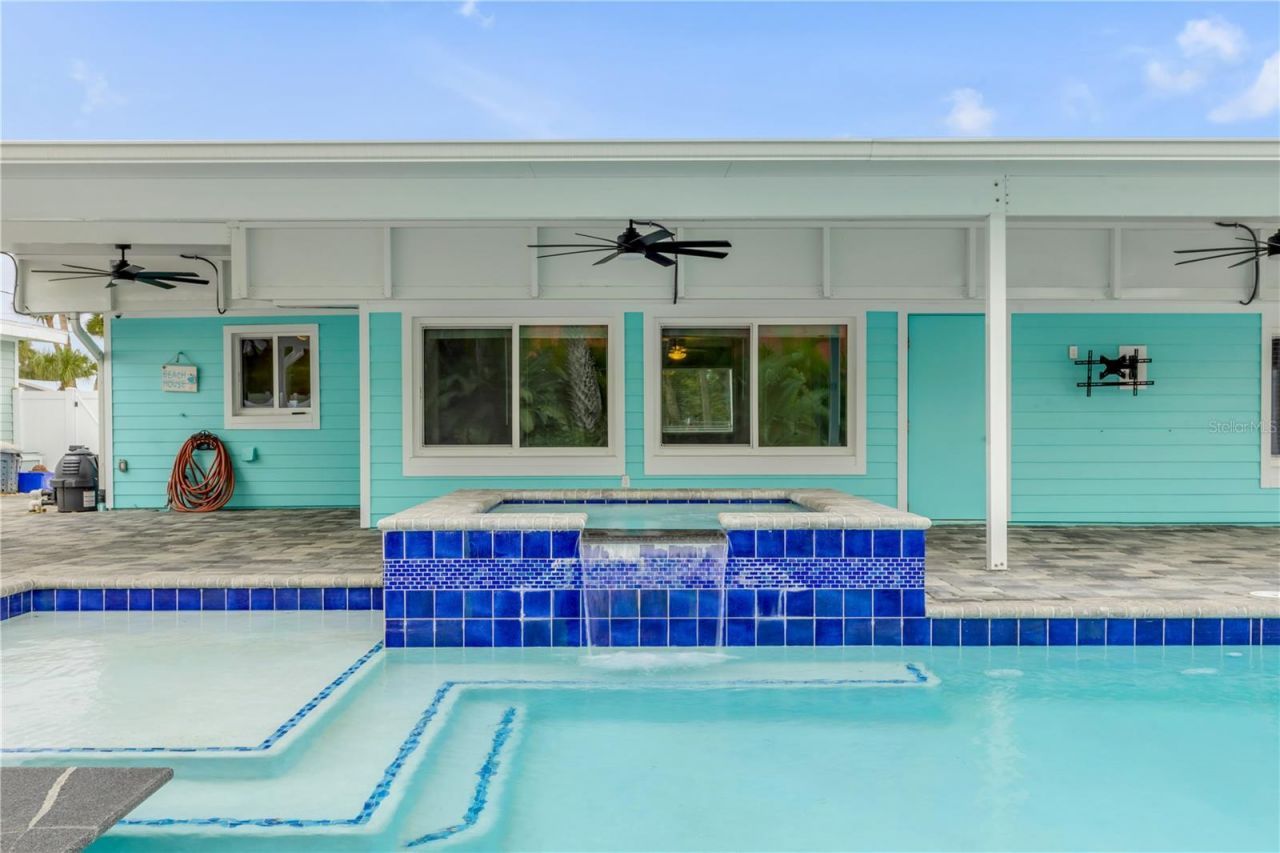 921 E 2nd Avenue, New Smyrna Beach, FL 32169 Photo