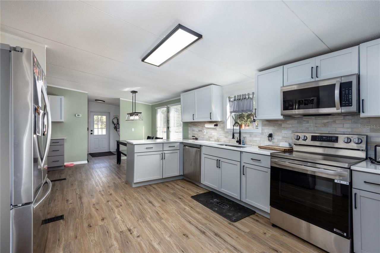 847 SW Applewood Glen, Fort White, FL 32038 Photo