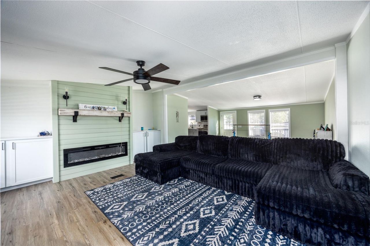 847 SW Applewood Glen, Fort White, FL 32038 Photo