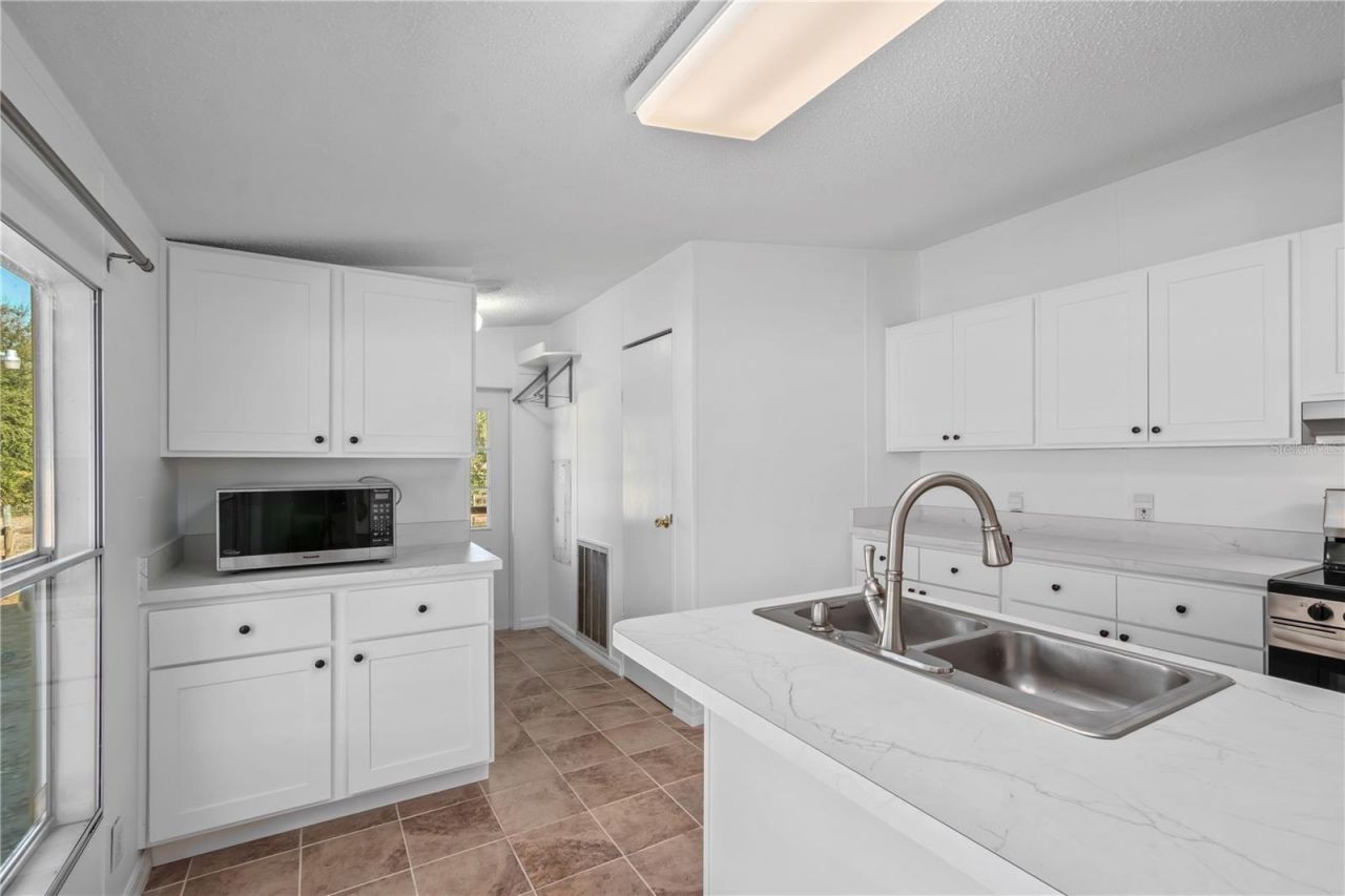 26707 NW 84th Place, High Springs, FL 32643 Photo