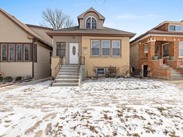 2207 N Nagle Avenue, Chicago, IL 60707