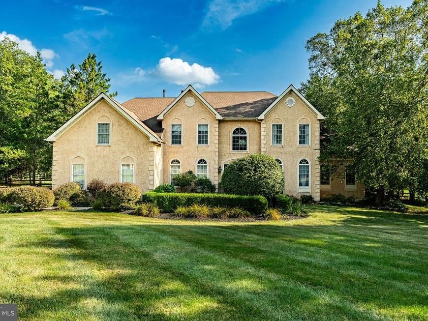 19 Founders Way, Downingtown, PA 19335 Main Photo