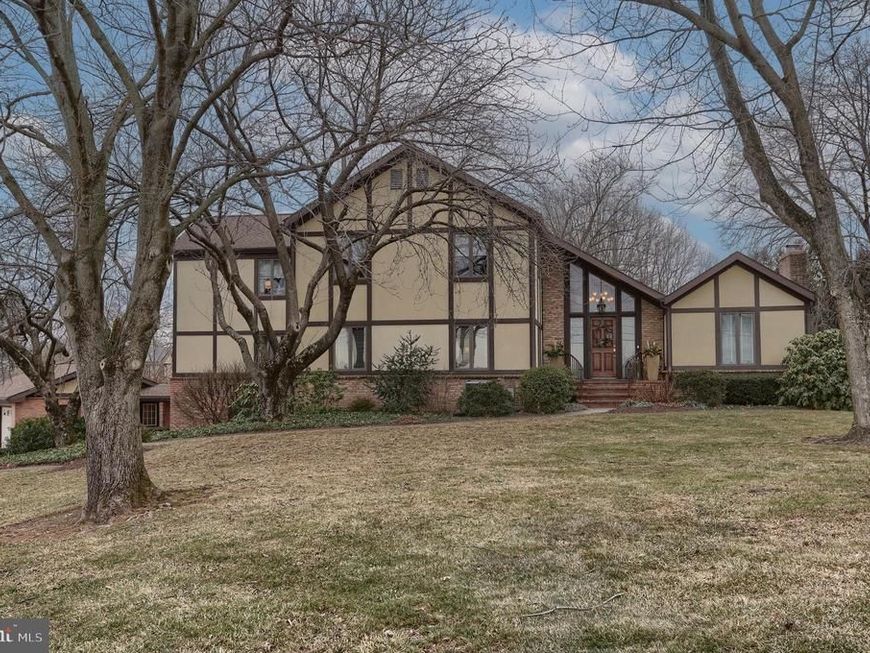 1 Banbury Road, Hummelstown, PA 17036 Main Photo