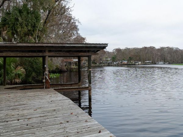 155 FRAN Lane, Satsuma, FL 32189