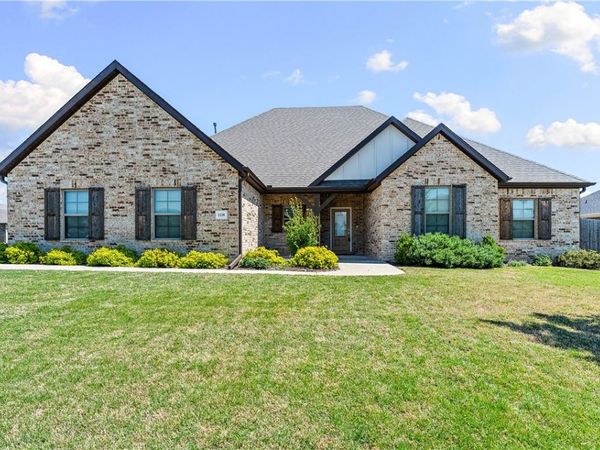 1218 Cassia Street, Tontitown, AR 72762