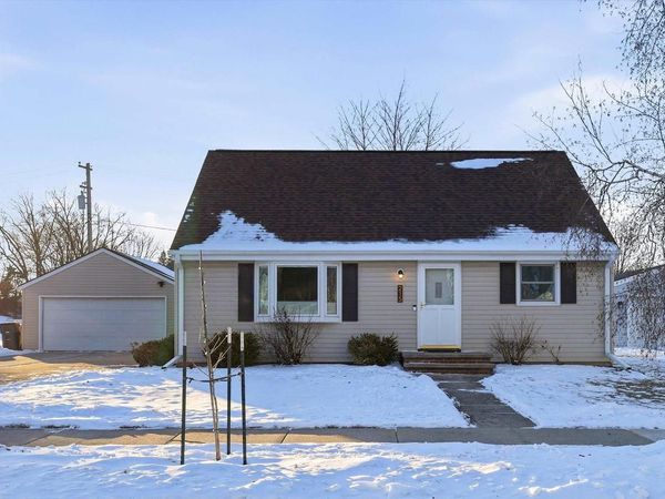 215 LILAC LANE, Little Chute, WI 54140