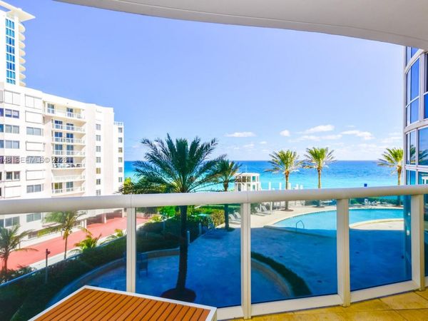 17201 Collins Ave, Unit 707, Sunny Isles Beach, FL 33160